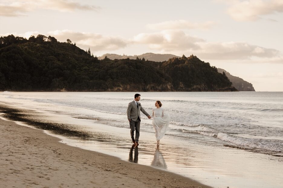 Waihi elopement walking the beach