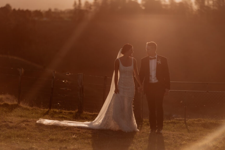 Golden sunlight wedding photos with Pure Images Photography