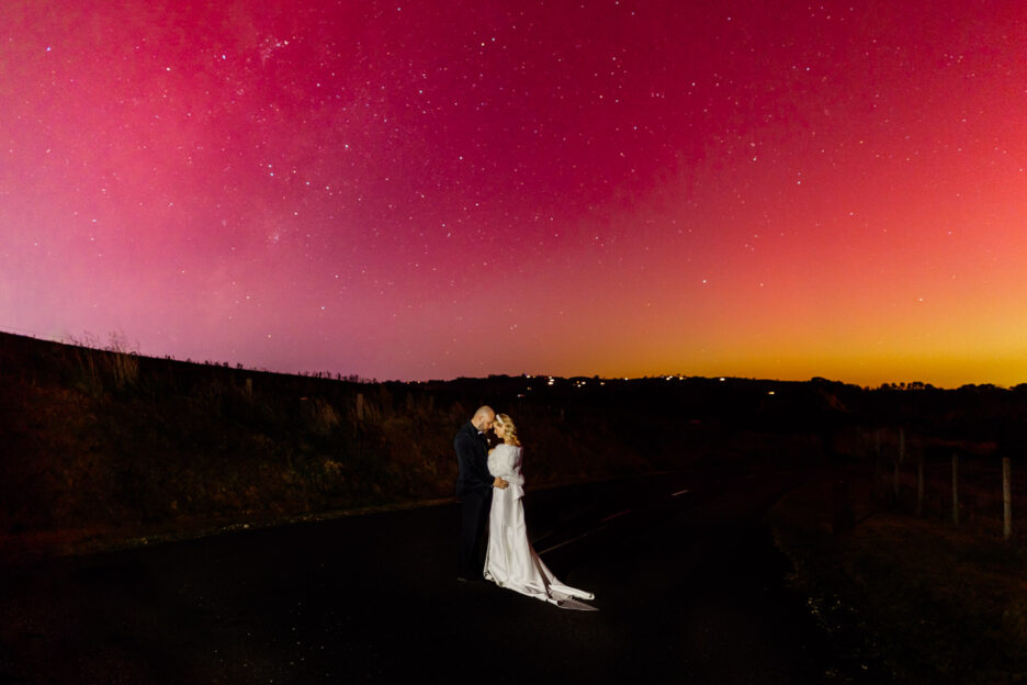 Wedding couple having an aurora photo taken by Pure Images Photography Tauranga New Zealand