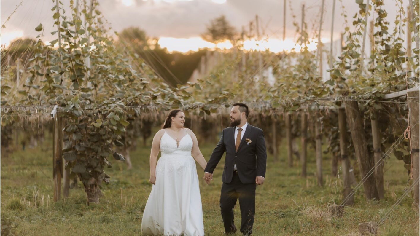 wedding photo ebony vines kiwifruit vines